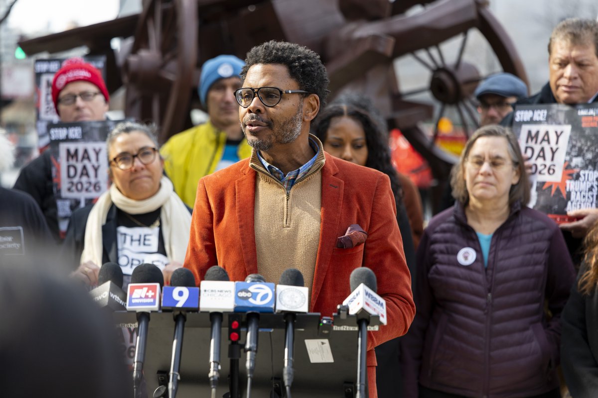 Chicago Teachers Union tweet media