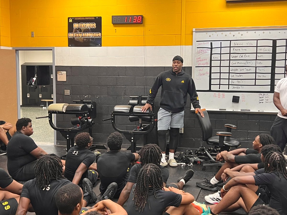 Marshall Buffalos tweet media