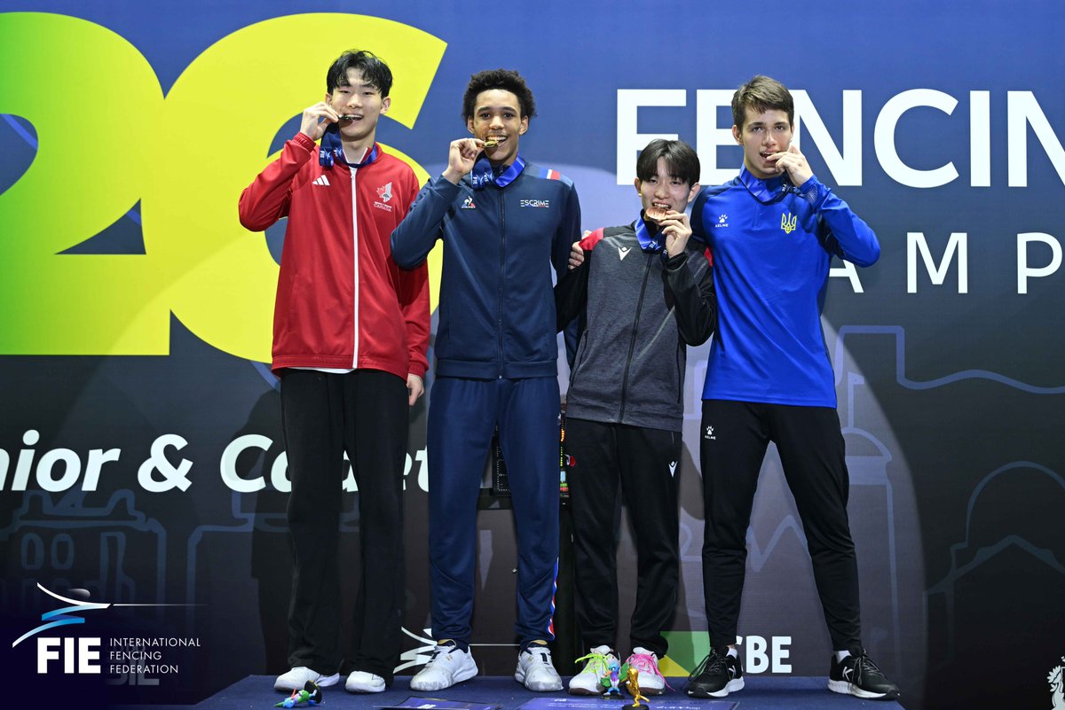 FIE_fencing's tweet image. 🎉Congratulations to the Rio Cadet Men’s Individual Epee World Championships medallists 🇧🇷👏🏼

🥇Hiroaki Toto🇫🇷
🥈Junzhe (Simon) Shan 🇨🇦
🥉Oleksandr Stabinkov 🇺🇦
🥉Kyosuke Ando 🇯🇵

📸 Bizzi / Augusto Bizzi &amp;amp; Eva Pavia &amp;amp; Luca Pagliaricci  &amp;amp; Zsolt Nekifor

#esgrima #fencing #escrime