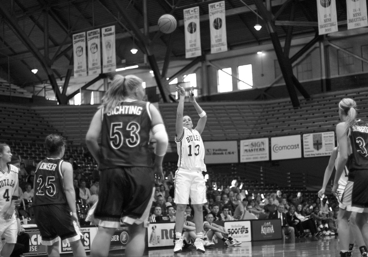 John_G_Nolan's tweet photo. The new @ButlerUWBB head coach 🎯

@CoachMarchesano https://t.co/z6bzEfkijY
