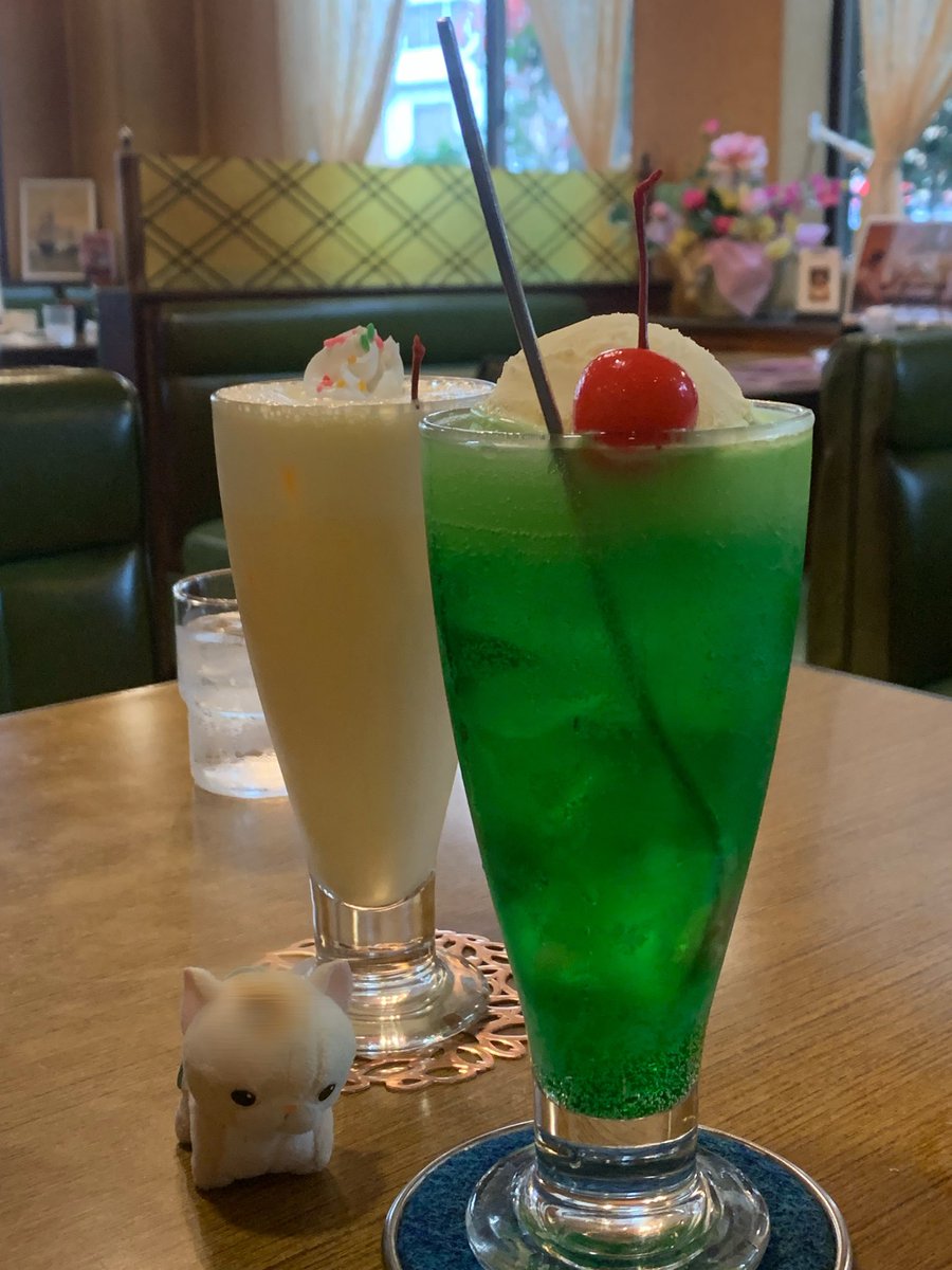 xol0ed's tweet photo. ももさん色々食べたよ
 #ももさんとおでかけ https://t.co/DqNQTitHVg
