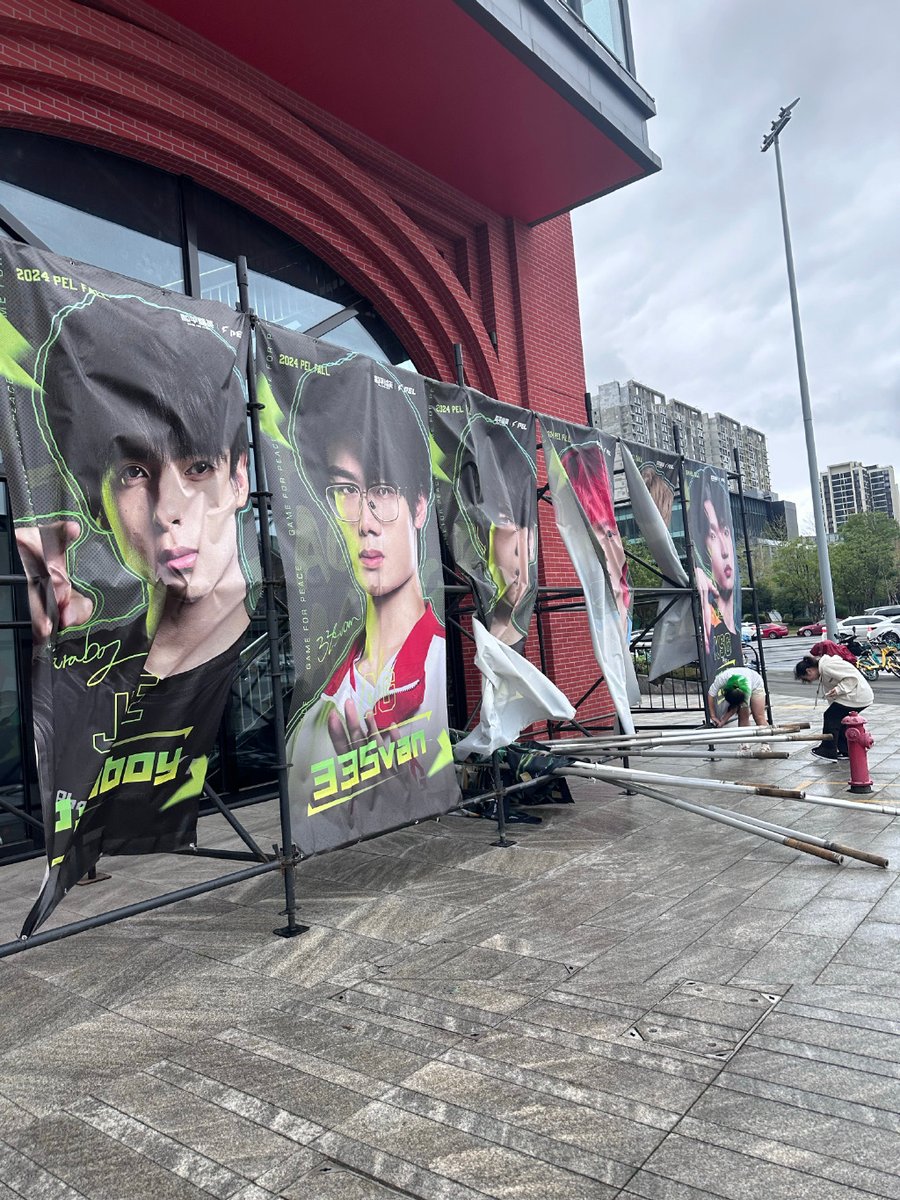 Lea Martel tweet media