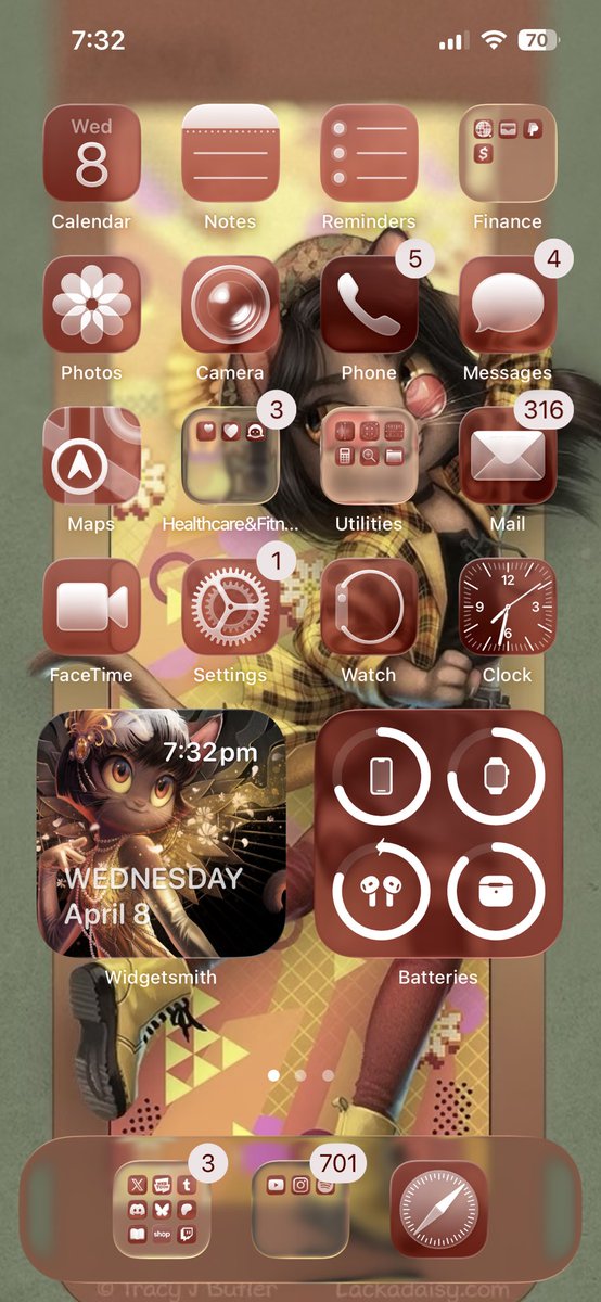 Daily_IvyPepper's tweet image. 90s Ivy Wallpaper, I made the icons/clock color match with her glasses!😸

#Lackadaisy #LackadaisyIvy