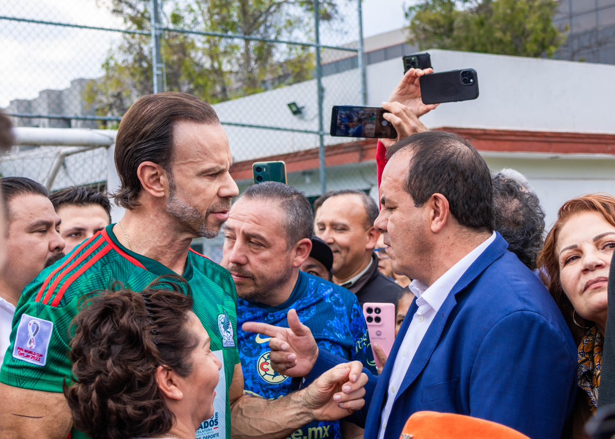 Cuauhtémoc Blanco tweet media