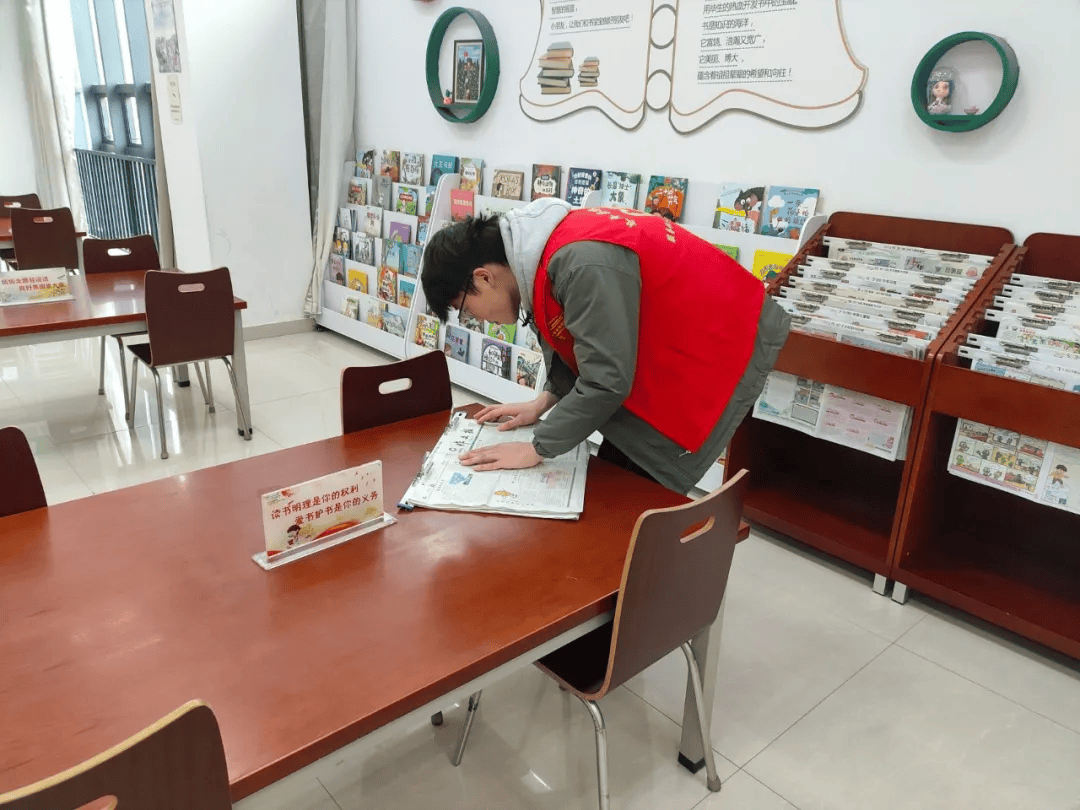 Pikatchou47's tweet photo. Spent the weekend sorting books for underprivileged kids’ reading clubs—every page is a door to new worlds. Grateful to volunteer with this passionate team!  #VolunteerLife #ReadingForAll https://t.co/CduwlGGATO