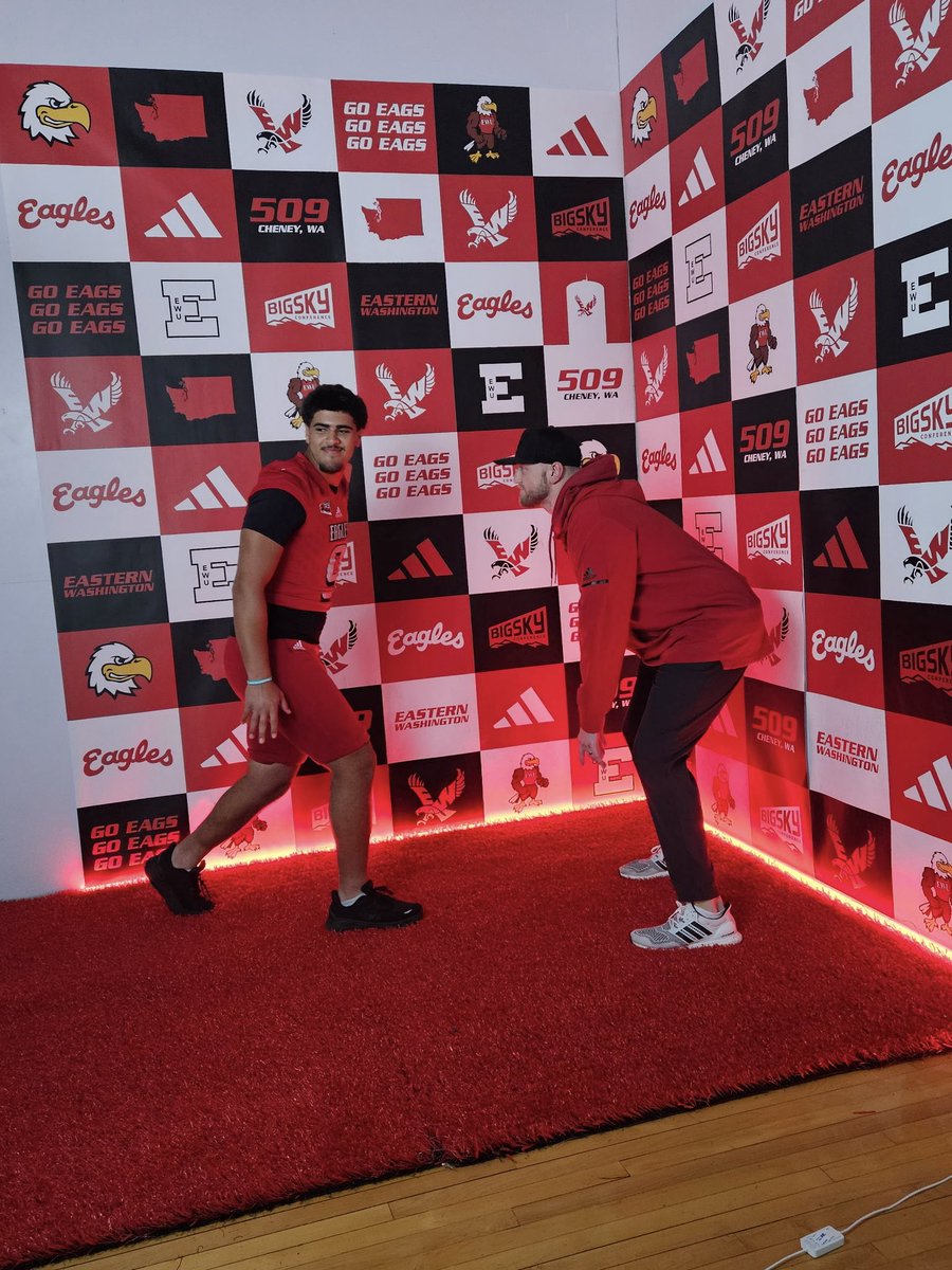 AslamAhmed2009's tweet photo. Had a blast on the inferno @EWUFootball this past weekend. I appreciate the hospitality and relationships built with @codybrown_20 @Coach__York and seeing what the tonesetTErs were all about , can’t wait to show everyone what I’m about during Camp Season ‼️‼️
TE/DE/LS
6’4/250 https://t.co/C26Ibo19Pj