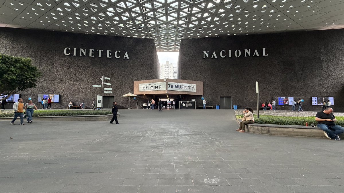 gonyz's tweet image. Las entrevistas de hoy...

Margarita Sanz, Diana Sedano y Daniel Giménez Cacho por #Juana