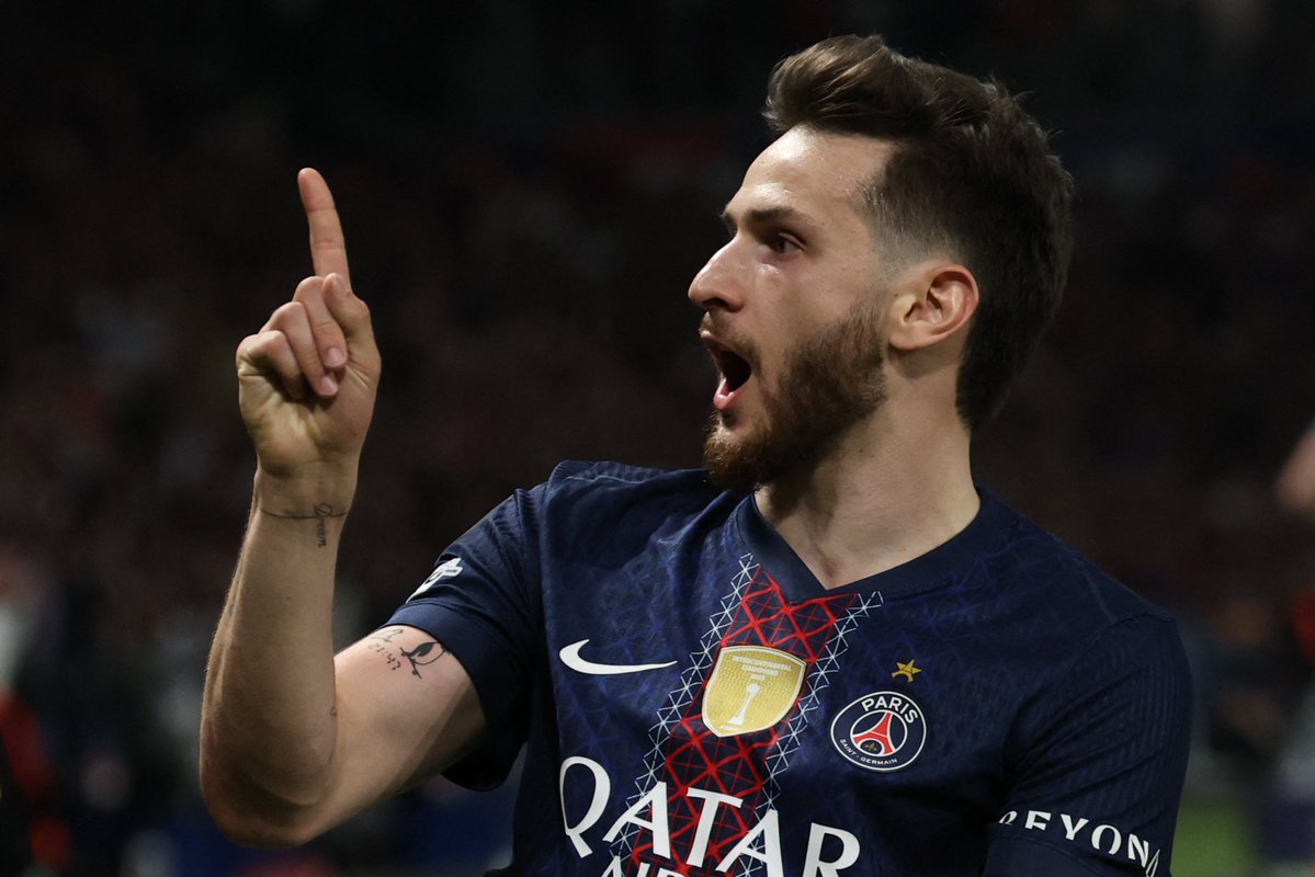 ビクター208 tweet media