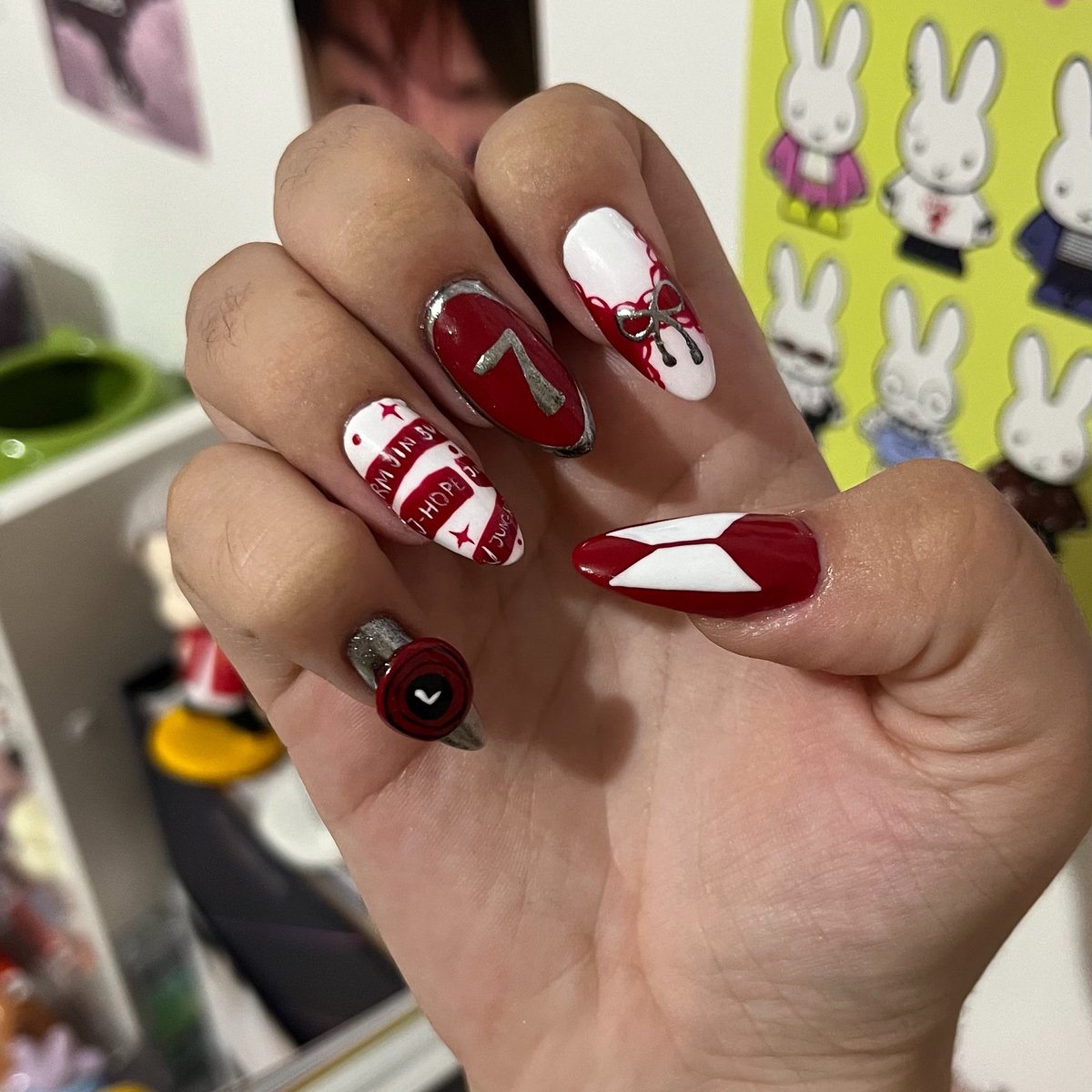 ୨۪୧ gabby⁷ | VAI VER O BTS 🇧🇷 tweet media