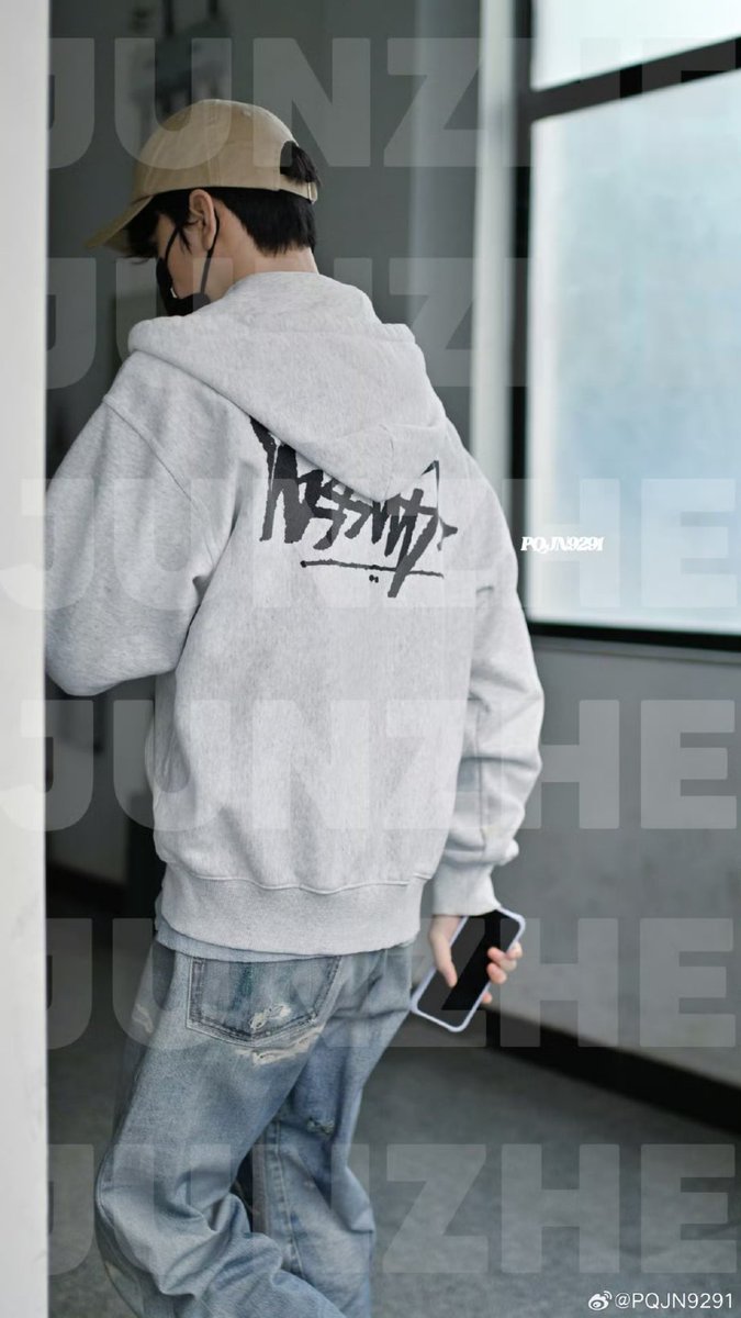 Karen 🐶总有云散月明时🐱 tweet media