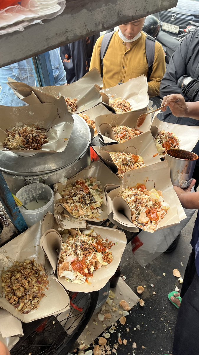 dari halte ke halte tweet media