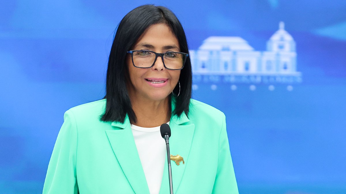 MariojBecerra's tweet photo. 🇻🇪Presidenta (E) Delcy Rodríguez: Activos recuperados del bloqueo van directo a servicios básicos y salarios

https://t.co/adqemnZhe5 https://t.co/EuZ96Qx26M