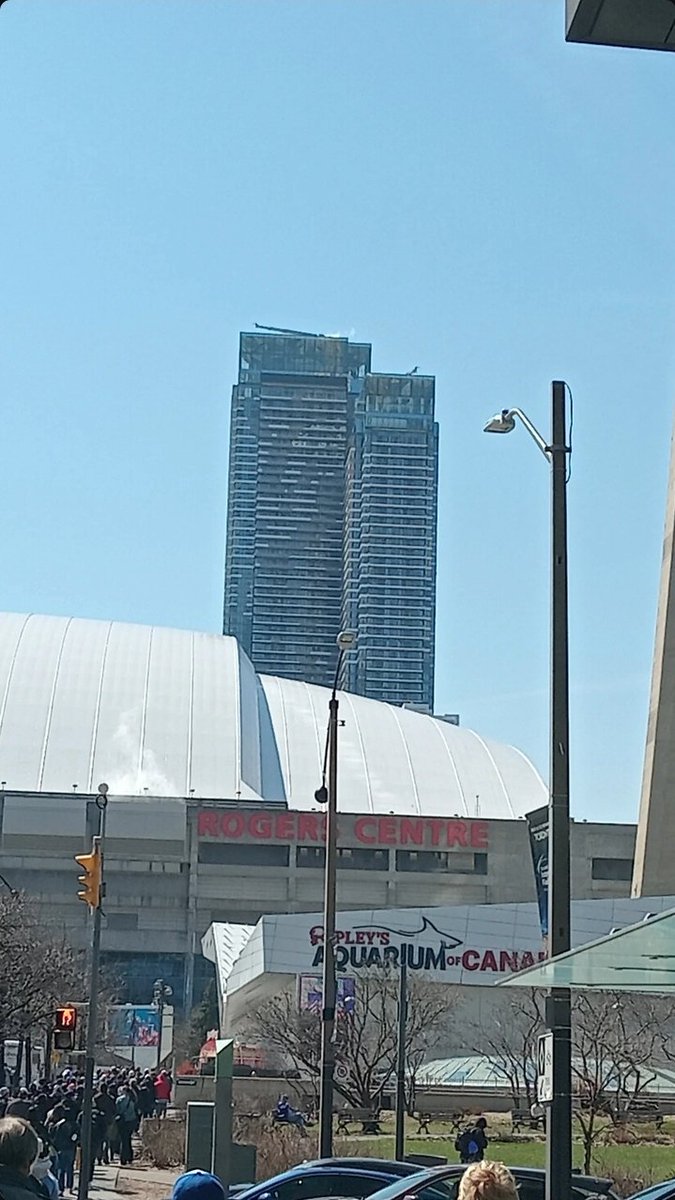 30 Hit Ernie tweet media