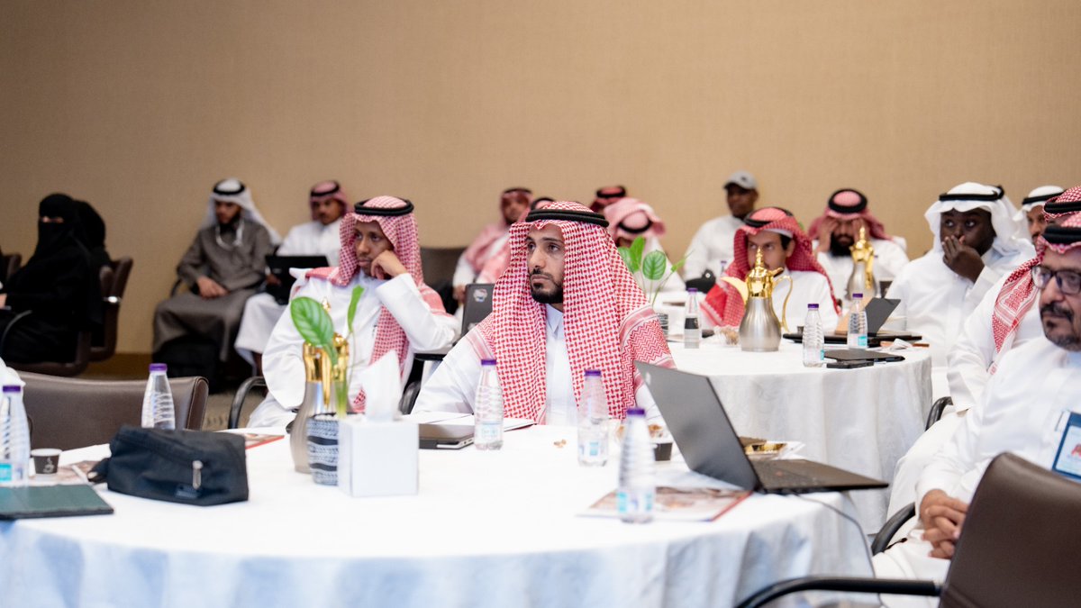 SmartPerfor1's tweet photo. 🚀 انطلقت مسرعة "توظيف الذكاء الاصطناعي في الأعمال التطوعية" لتعزيز الأثر وتحسين كفاءة الجهات! بتنفيذ من شركة الأداء الذكي، وشراكة مع جمعية مبادرون، ودعم صندوق دعم الجمعيات.

💡رحلتنا تتضمن:🏢19 جهة|📚5 دورات|💻تدريب عملي 🎓 مشاريع تخرج

للتفاصيل: https://t.co/fb1RqTSieH
#Ai https://t.co/OjVveI0vvK
