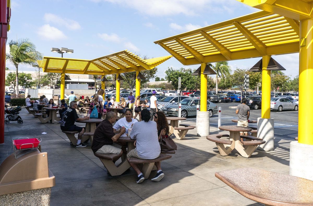 ᶠᵃⁿ In-N-Out Burgers tweet media