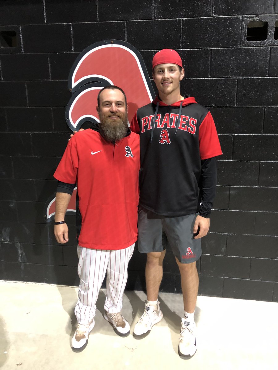 Harrison Hickox tweet media