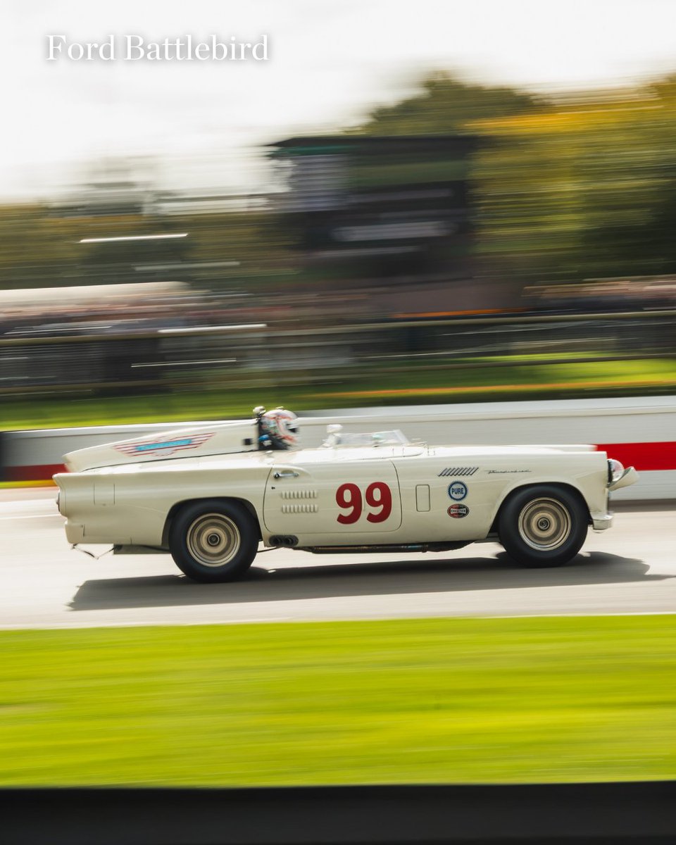 goodwoodrevival's tweet image. Forgive us for being a little Ford-heavy, but can you blame us? Some of the coolest cars at #GoodwodRevival come from across the pond and we're more than happy to see them out on track with their ginormous engines and even bigger bodywork. Which of them is your favourite?