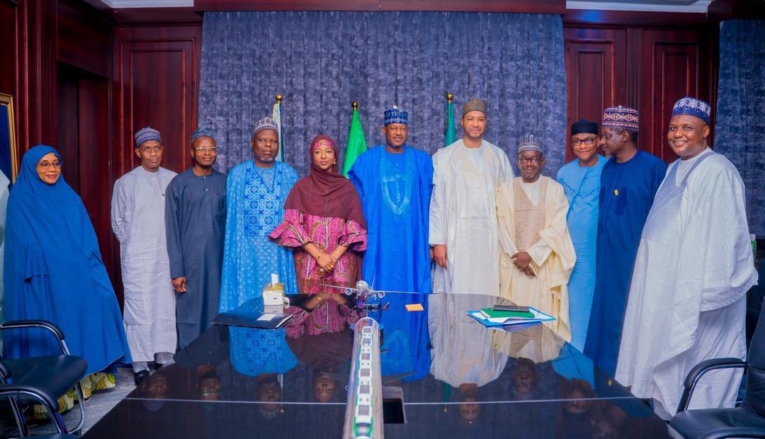 BilkisuSIbrahim's tweet photo. His Excellency Mallam Dikko Umaru Radda, PhD CON, the Governor of Katsina State, has inaugurated the Board of the Katsina Amana Microfinance Bank, which is under the supervision of my Office. This is will ensure greater financial access to products and services for customers. https://t.co/l8CTyMg6Z7