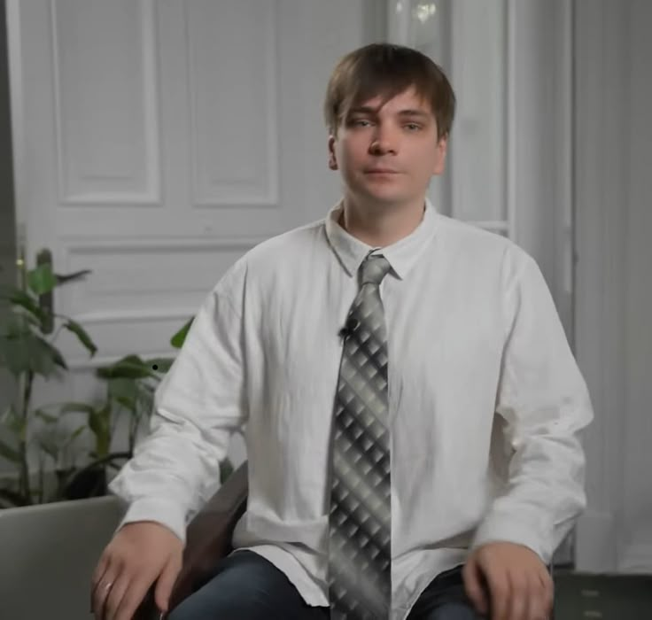 Алексей Петрович проверяет форму Земли tweet media