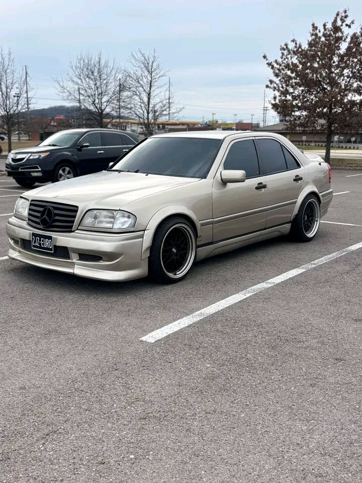 lekan897's tweet image. W202 with massive Turbo