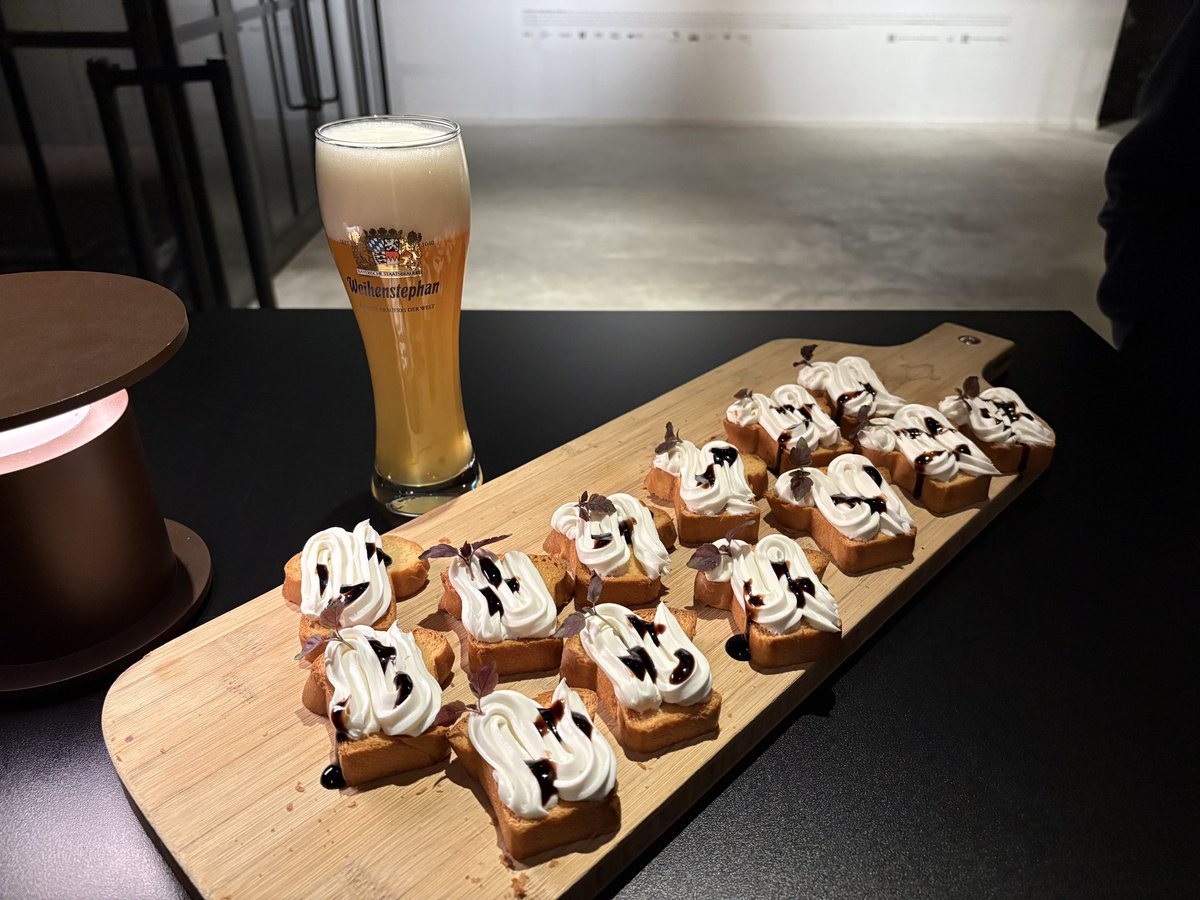 ChrisAalberts's tweet image. Bij #NSC eten ze dit.