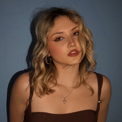 RandellaDrew's tweet photo. #NewProfilePic https://t.co/pK6hzZjSsK