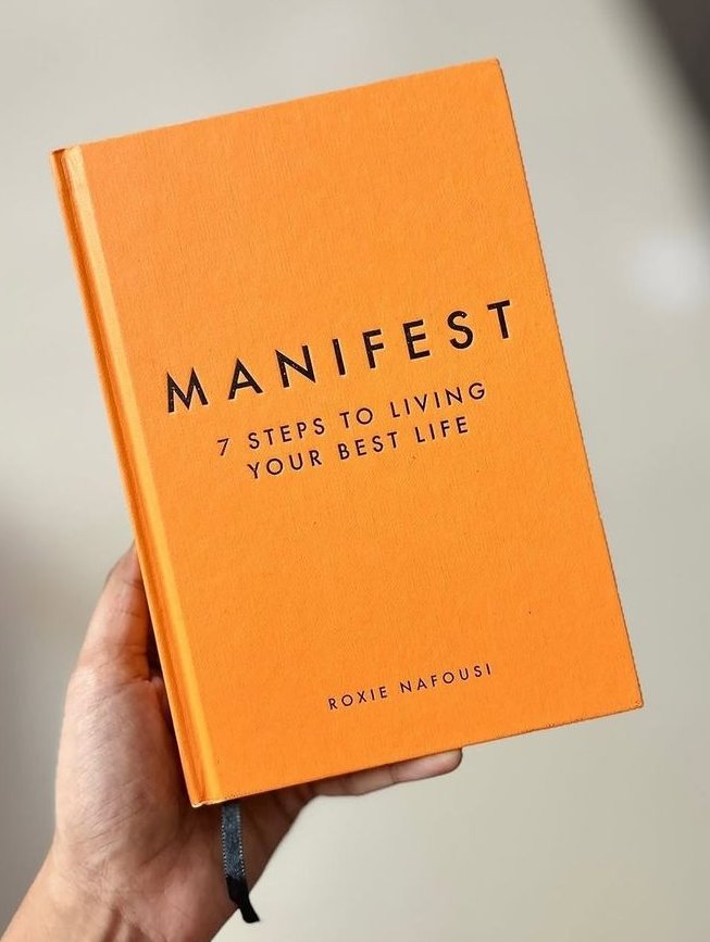 SuccessBluePrtX's tweet photo. Manifest By Roxie Nafousi :
6 POWERFUL LESSONS FROM THE BOOK https://t.co/vTVVTyG8b5
