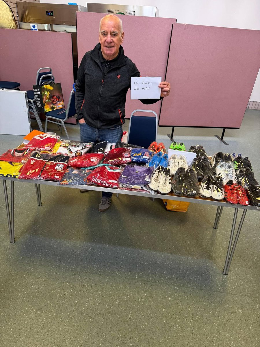 fitbaboots's tweet photo. A good day for No Boots No More at the Boomerang Easter Fayre. ⚽️⚽️ https://t.co/UEtQYwO607