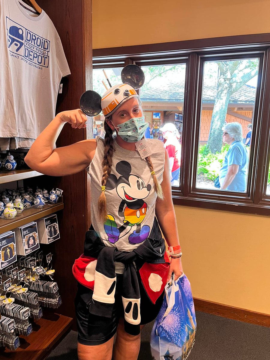 unsettledjd's tweet image. Travel budget:

Flights ✔
Hostels ✔
Food ✔
Souvenirs you definitely didn’t need ✔✔✔
#TravelHumor #Backpacking #UnsettledJD