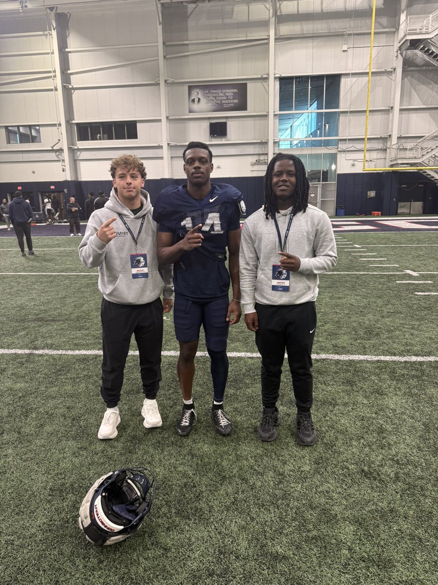 RahmirRivera4's tweet photo. I enjoyed watching the team work today at @UConnFootball spring practice! 🐾 Great to see @CoachBlackwell_ working with the QBs. Love the energy on the field from @CoachJasonCandle, @CoachNunz, @CoachRWeiner, and the whole staff! 🏈 #Huskies #UConn #BleedBlue 
@CoachLangeRBC @coachrosenfeld @aj_harrisonjr