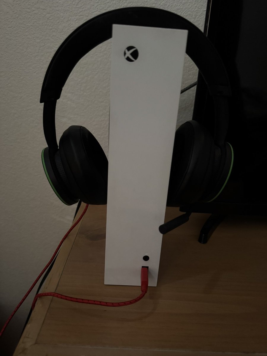 Pharaoh_Danger's tweet image. I have been and always will be an #Xbox guy. I own a playstation, Switch 2, ROG Ally etc because I’m a #gamer  I just prefer Xbox. Love what you love and play on!