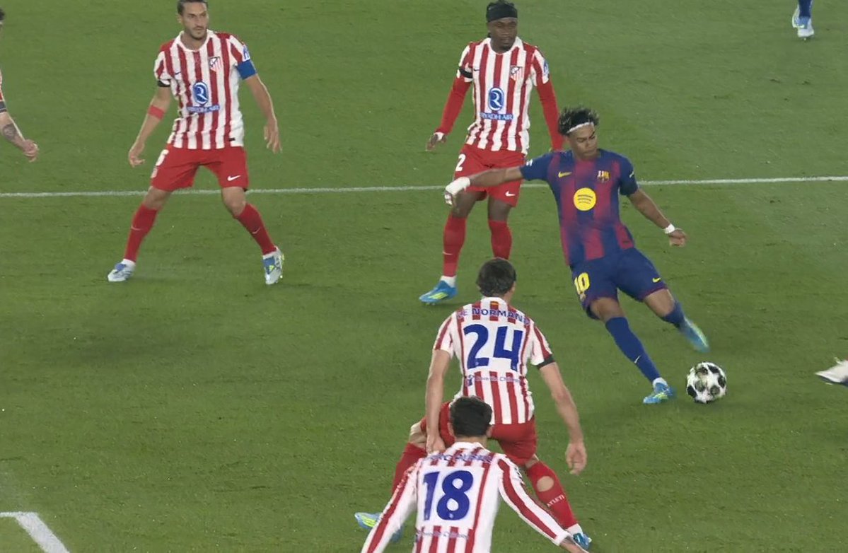 The Touchline | 𝐓 tweet media