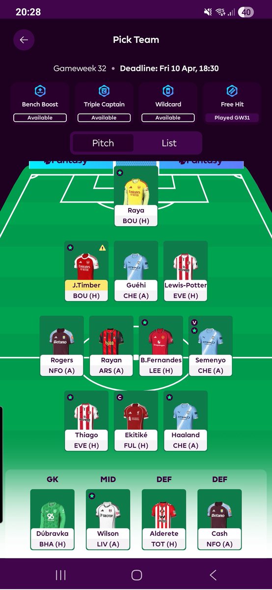 danclare82's tweet photo. Recommendations going into these next few weeks with my FH gone. Got 5 FT.  Heads pickled what to do #FPL https://t.co/xvizrJIpPS
