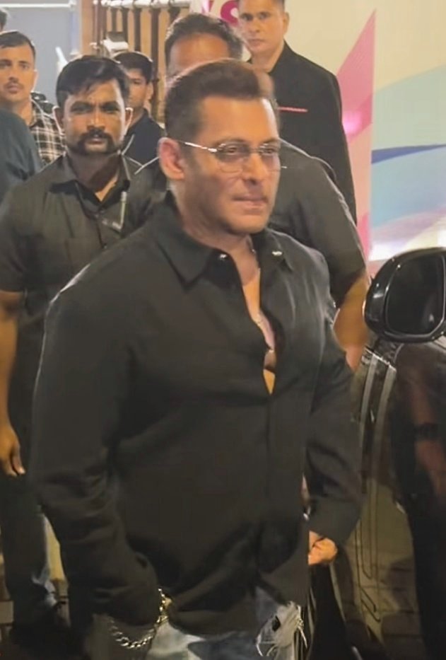 this is undoubtedly the best a "man" has ever looked at 60