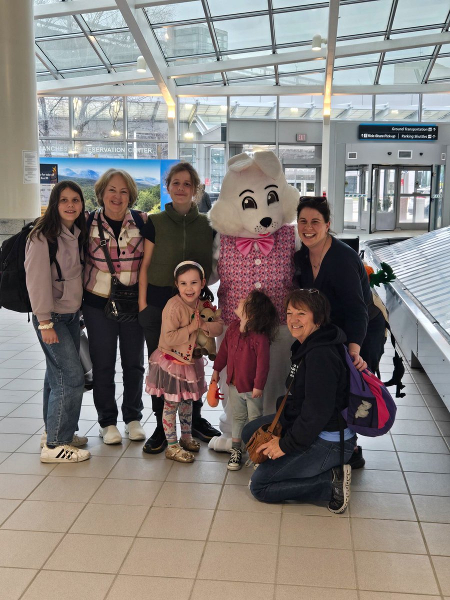 Manchester-Boston Regional Airport tweet media