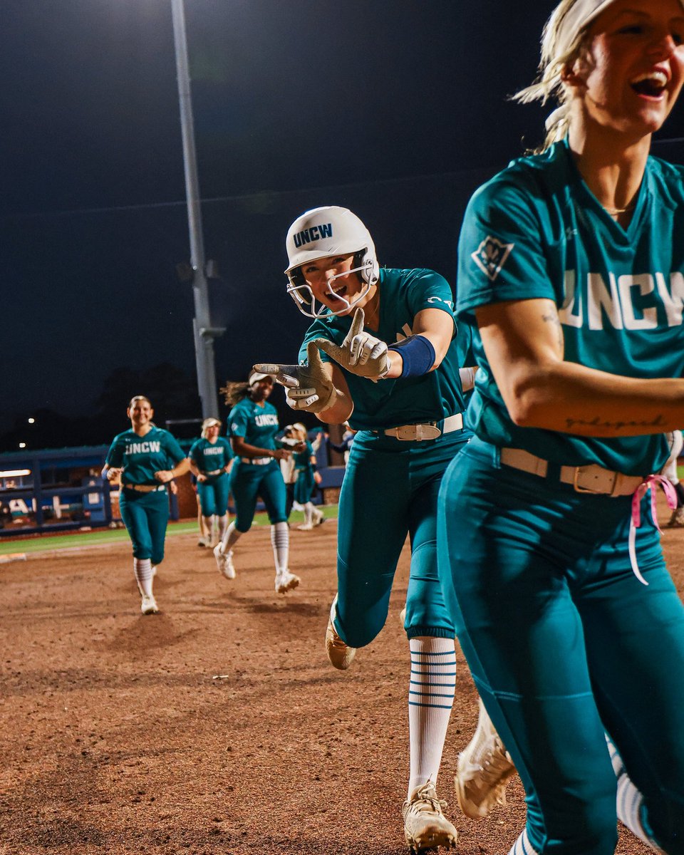 UNCW Softball tweet media