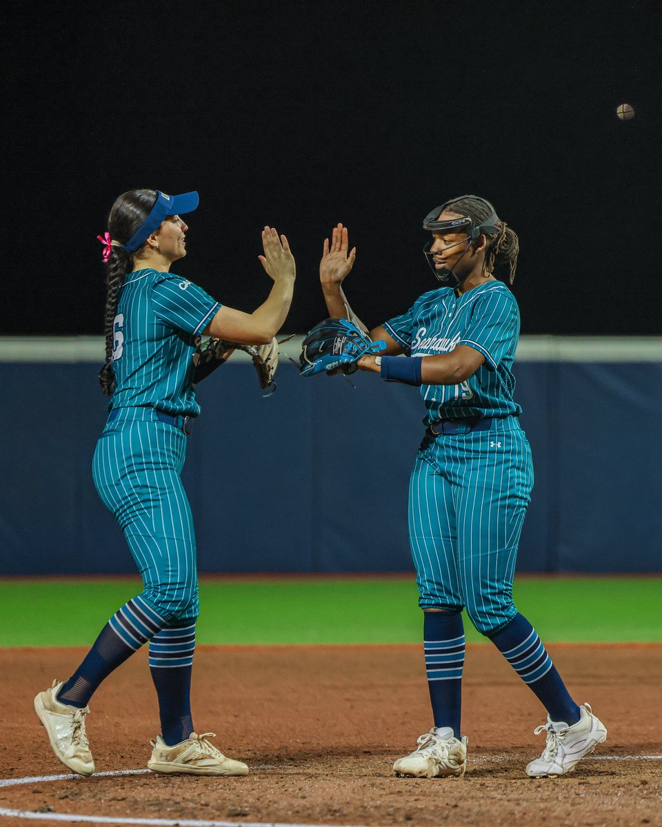 UNCW Softball tweet media