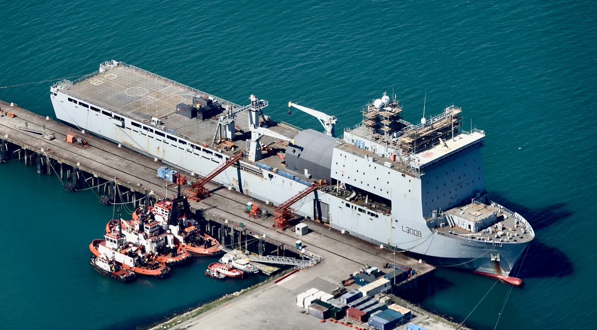 Modern Royal Navy tweet media