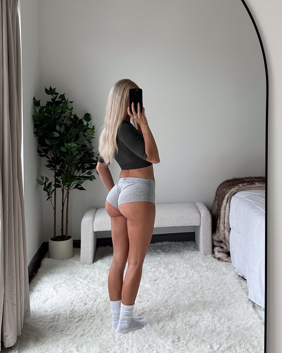 MissHadleyFox's tweet photo. Built by soccer and carbs https://t.co/s6JCOpTb9z