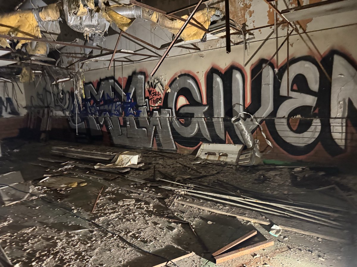 Shanemfyoung's tweet photo. @idcidc169460 @dylankendall I was involved in the most recent transaction. Here’s a pic. 
To your point, portraying it as a tragic loss of some coveted building is dramatic click bait. Arson is obviously bad though lol

Holos is an awesome company - mission driven &amp; great for the community https://t.co/RMto2uMd0V