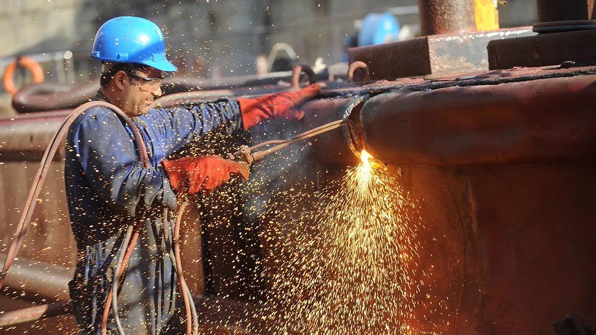 tvolay.com tweet media