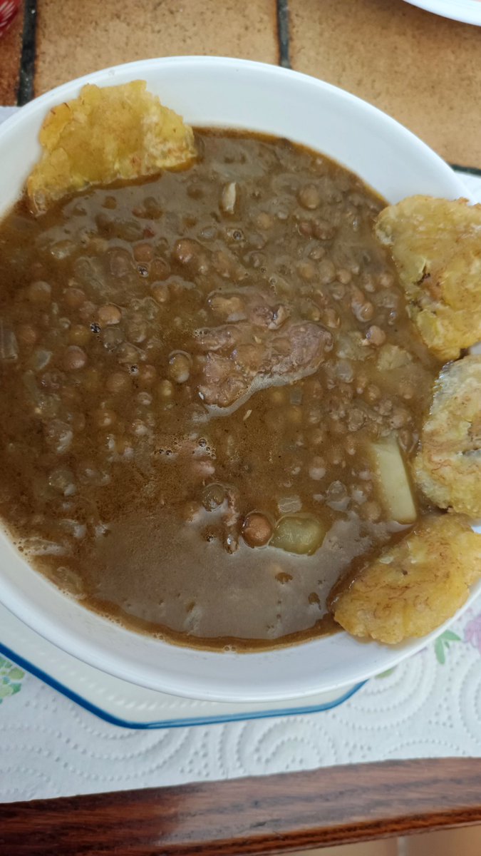 Demi Vall B tweet media