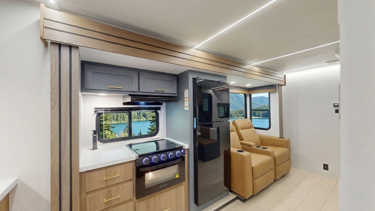 CrossRoads RV tweet media