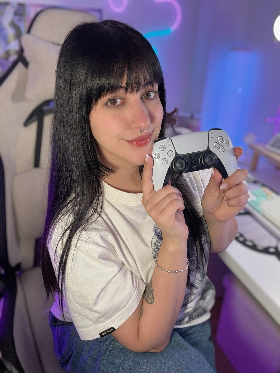 Estoy super feliz con mi vida actualmente ✨

Todo mi esfuerzo esta dando sus frutos, tengo una comunidad maravillosa y marcas que admiro que confían en mi trabajo

Gracias de corazón por permitirme vivir todo esto 💜