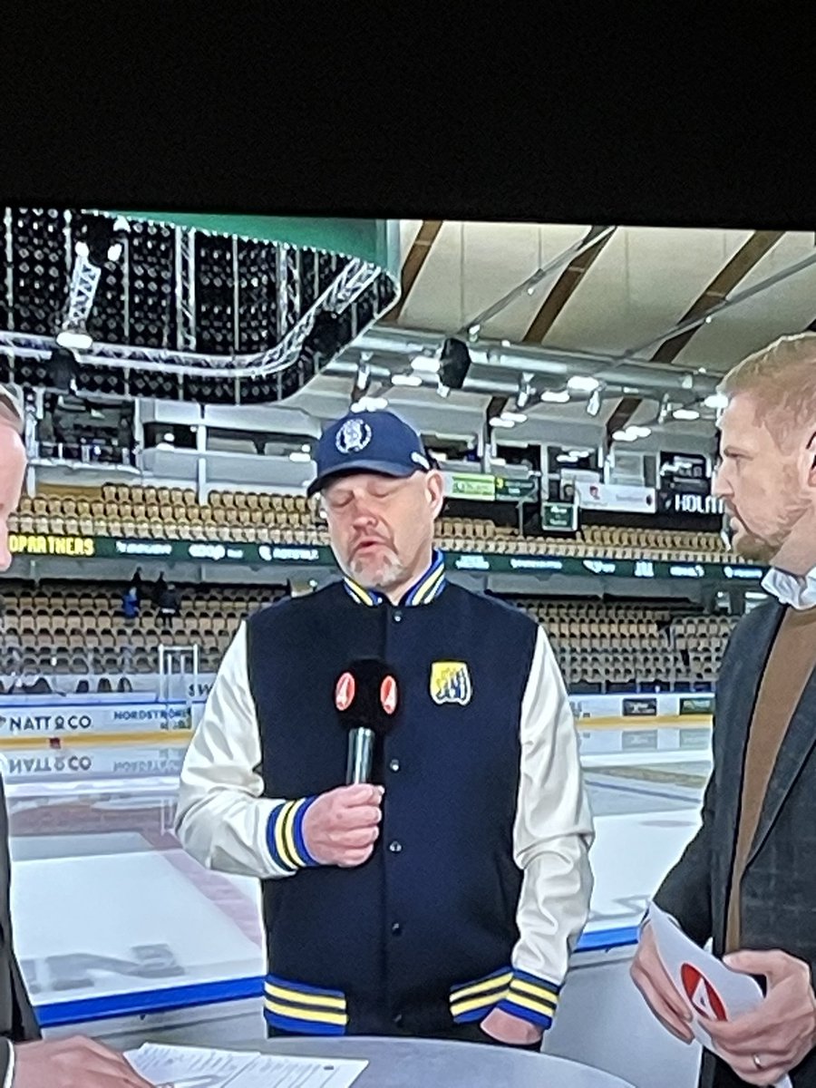 Otroligt tacksam att vi inte haft en sån pajas i vår förening! Fy fan vilket ras #ssk