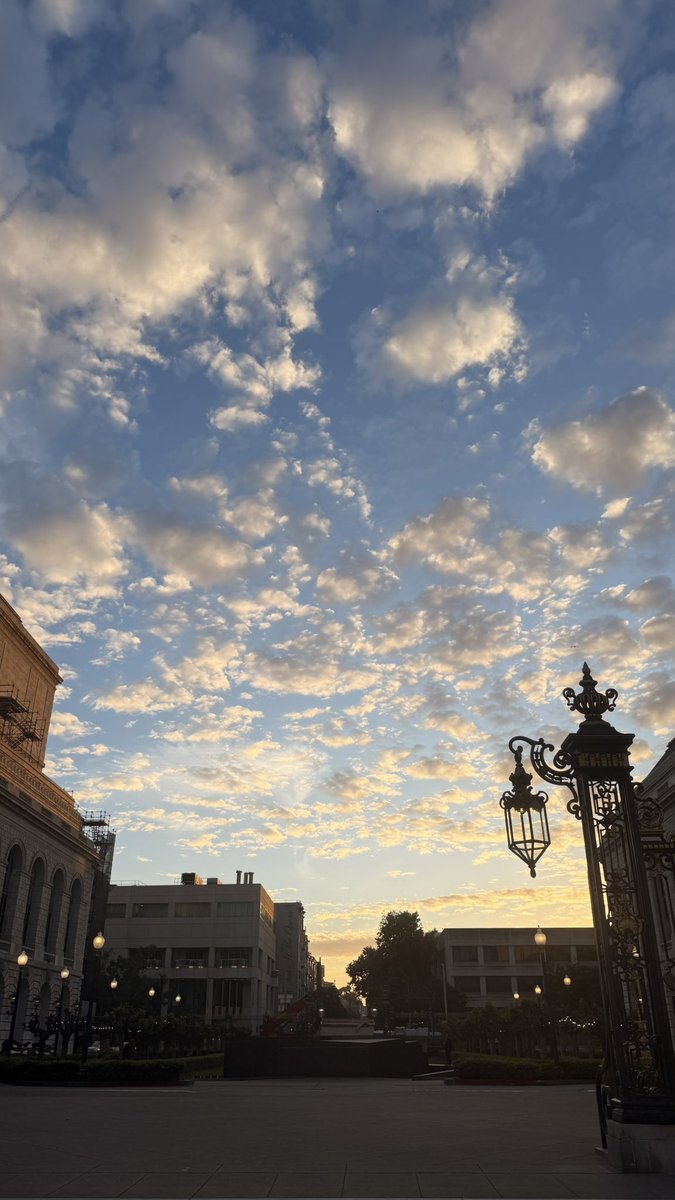 guyc0sta's tweet photo. I love this cityyyyyy https://t.co/lSpcFRFoQj