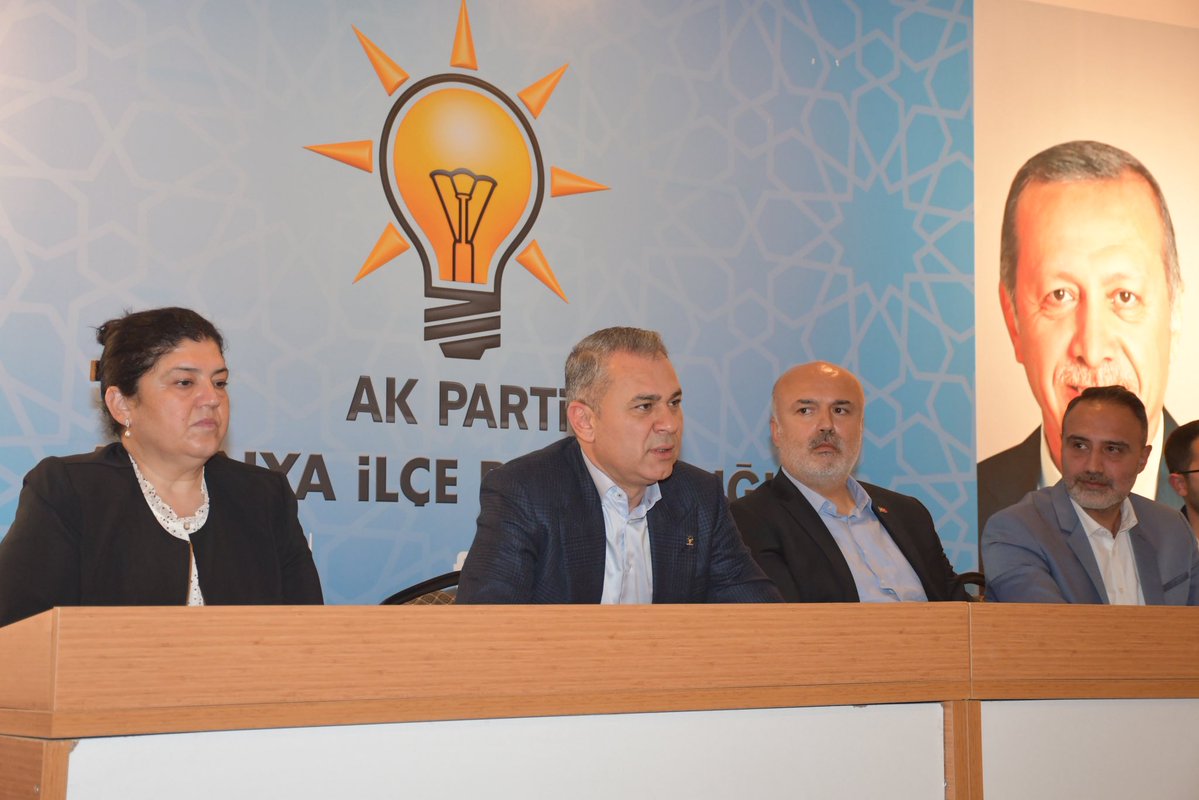 Akpartialanya07 tweet media