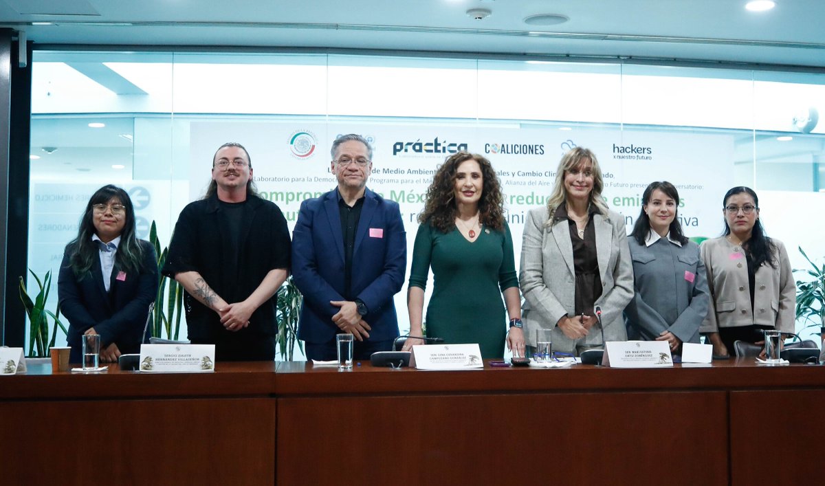 📷 Senadoras, senadores y personas expertas conversaron sobre los avances y retos que tiene la descarbonización de la movilidad en México; así como en la implementación de autotransporte más limpio y sustentable. comunicacionsocial.senado.gob.mx/multimedia/gal…