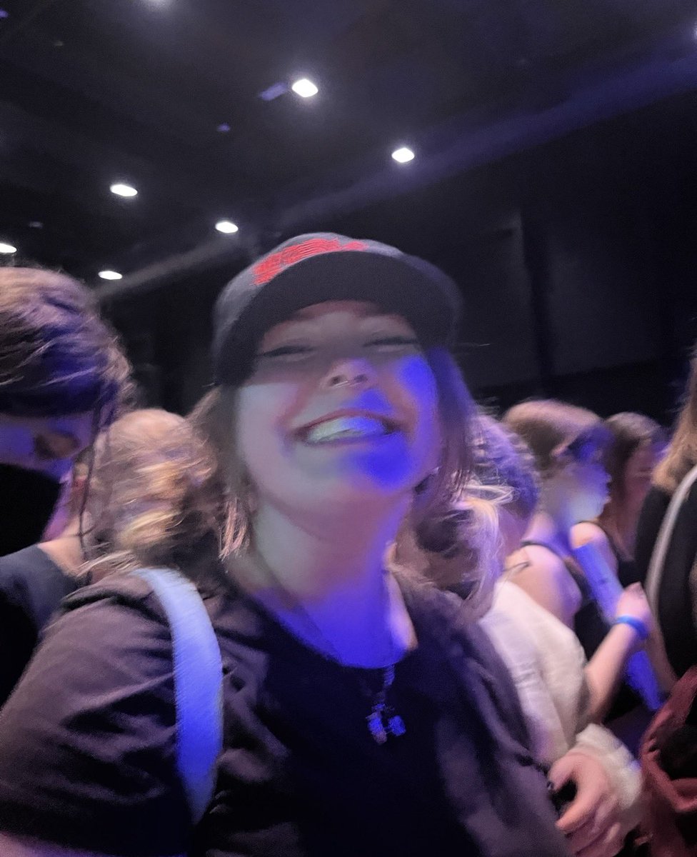 kyo ໑̣ on tour tweet media