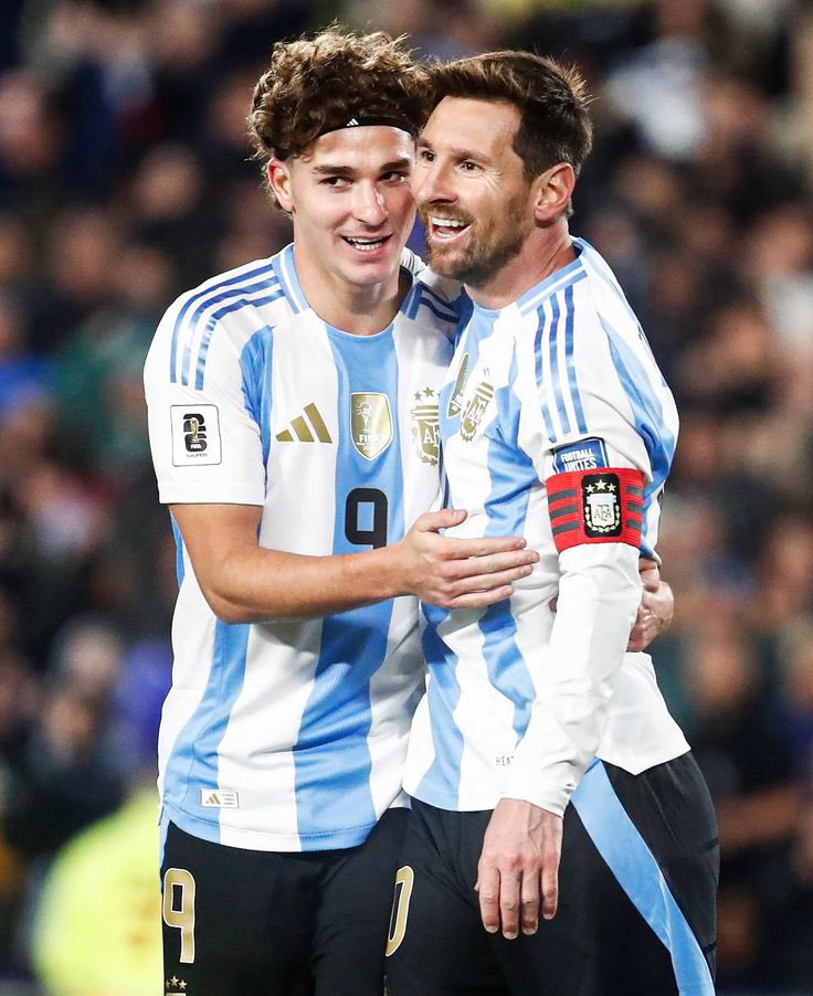 Julián sigue los pasos de su ídolo.